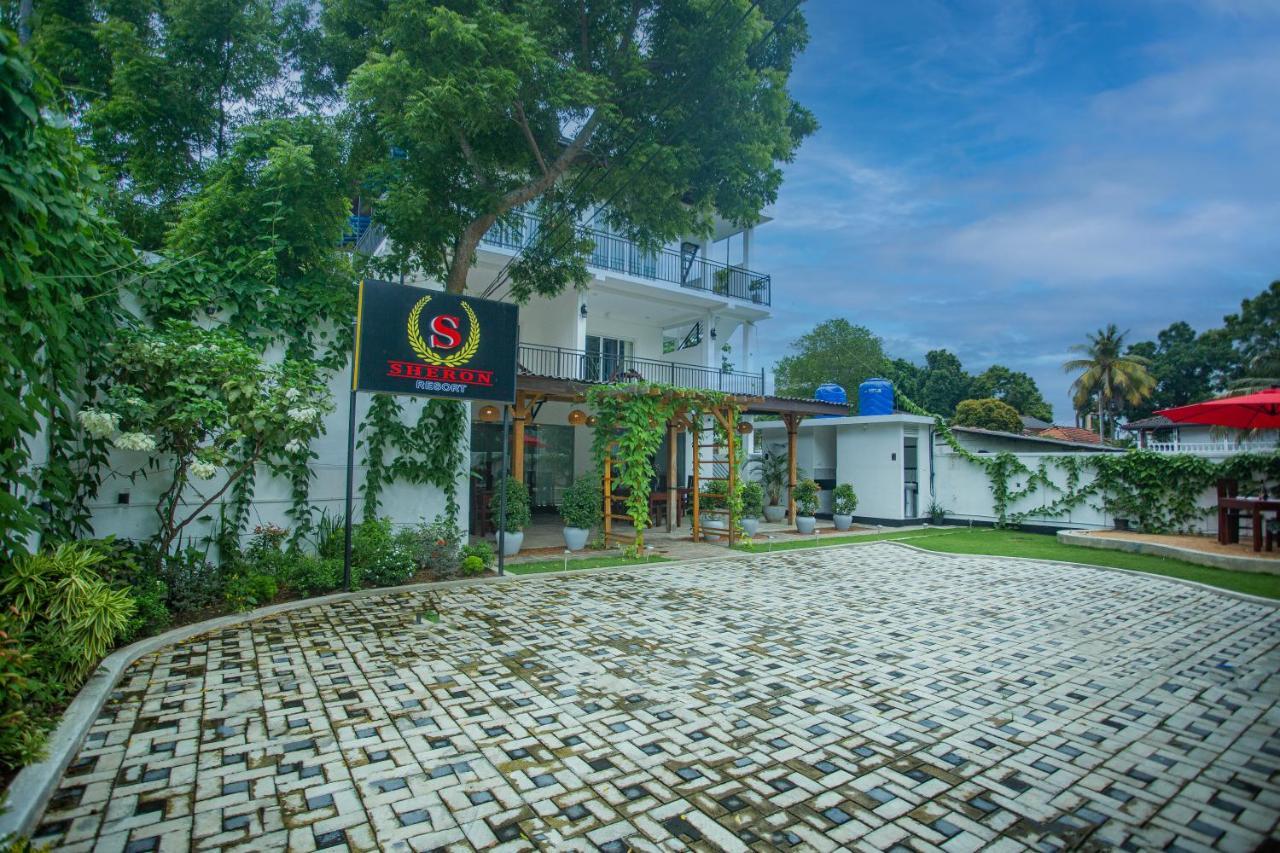 Sheron Resort Unawatuna Exteriör bild