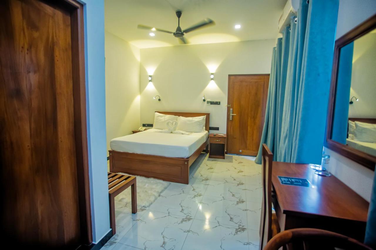 Sheron Resort Unawatuna Exteriör bild