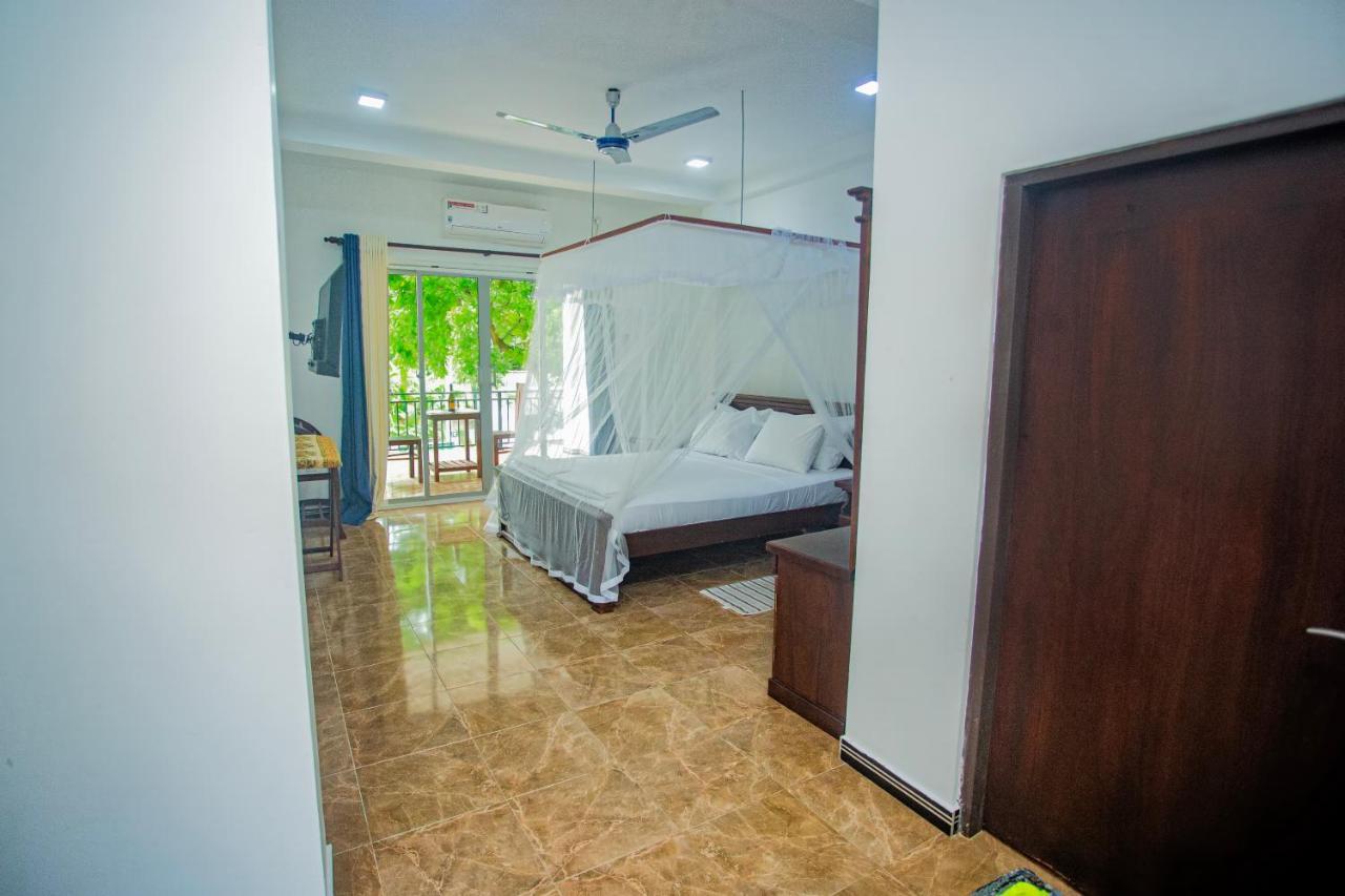 Sheron Resort Unawatuna Exteriör bild